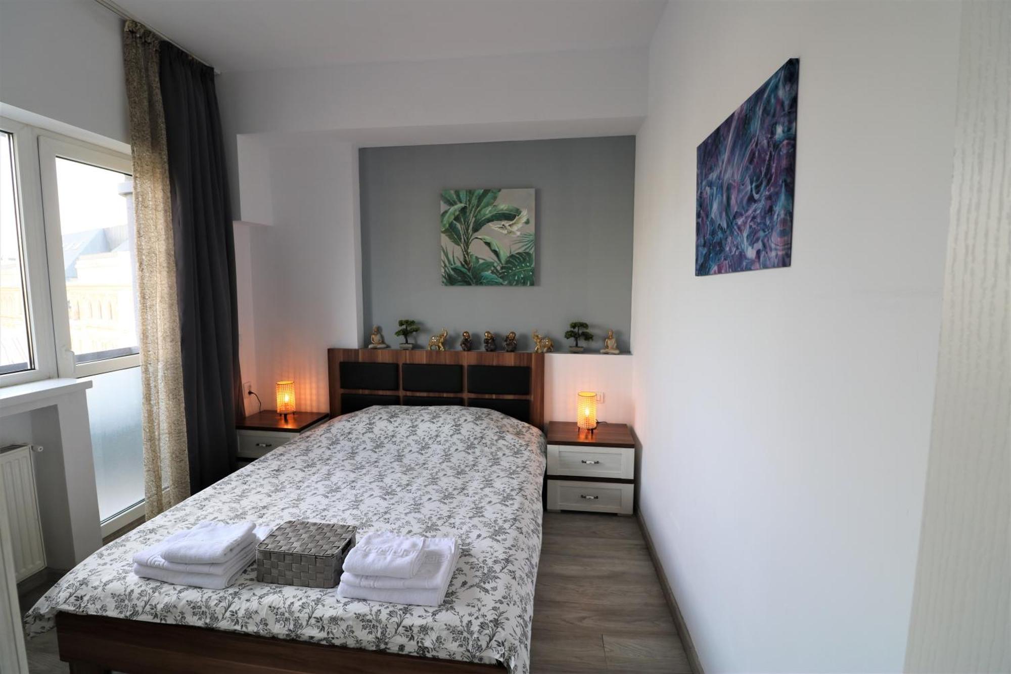 Cozy Deluxe Apartment - Old Town - Free Minibar Bukarest Kültér fotó