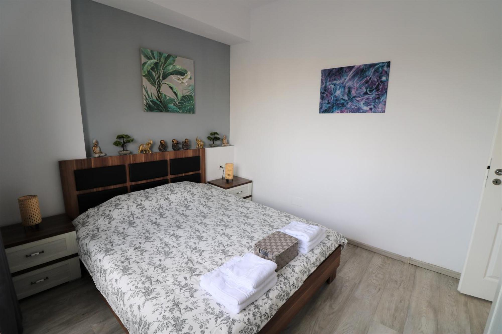 Cozy Deluxe Apartment - Old Town - Free Minibar Bukarest Kültér fotó