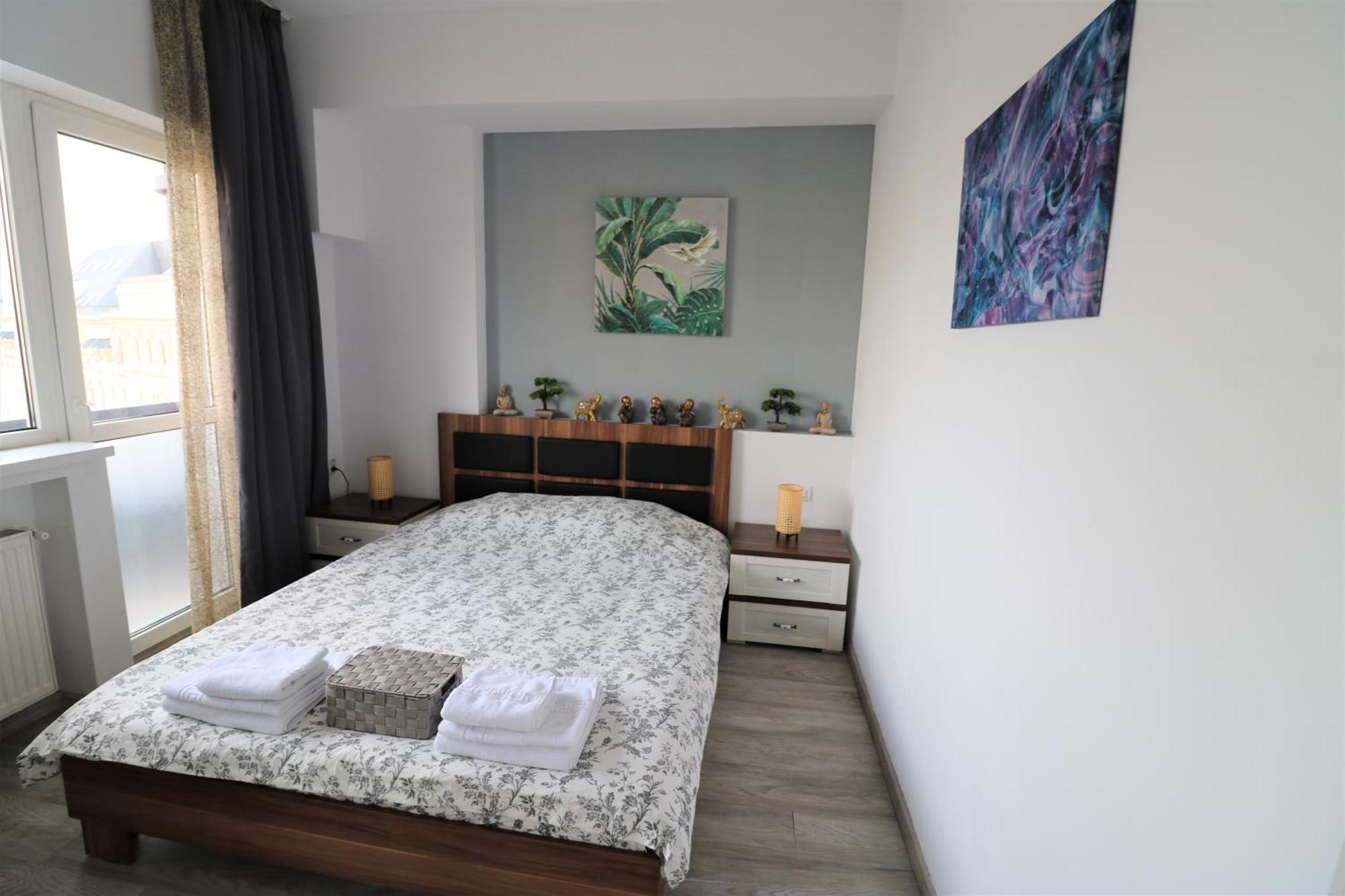 Cozy Deluxe Apartment - Old Town - Free Minibar Bukarest Kültér fotó